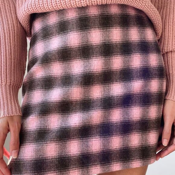 WILFRED | Aritzia Classic Mini Skirt Plaid Wool Cashmere | Sz. 2 - Picture 3 of 11